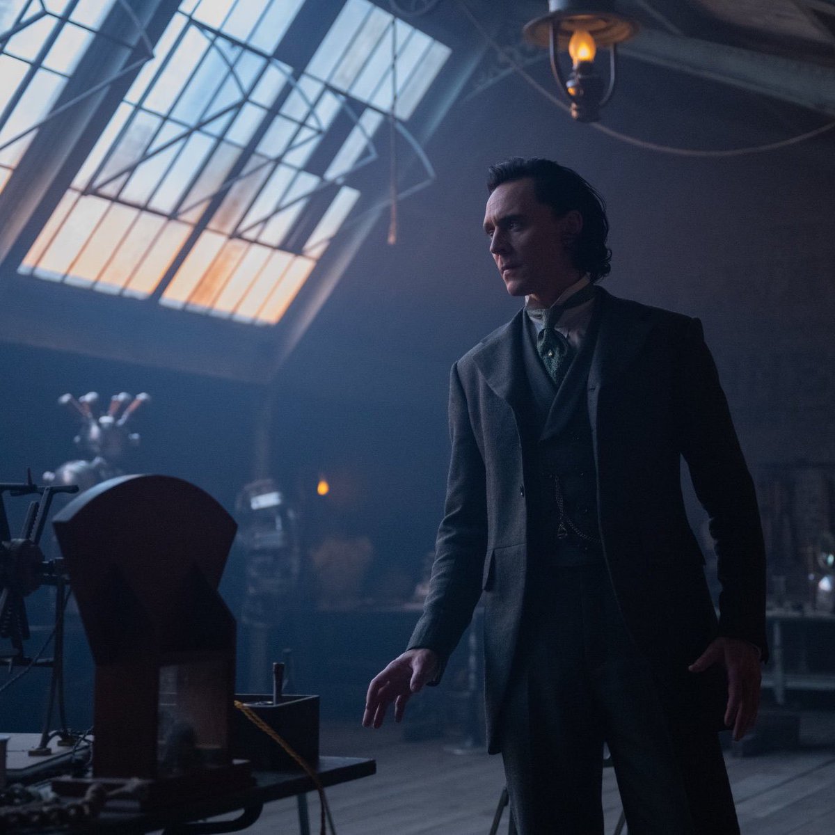 Belizahiddles's tweet photo. One of the things the Loki series gave us, aside from beautiful production, was impeccable costume design. #LokiDay https://t.co/qBhNyNbOe2