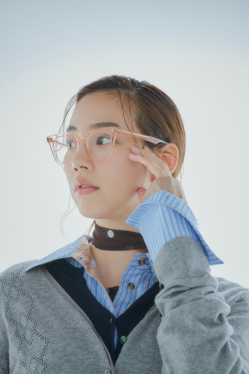 non_dayo_ne's tweet photo. 👓🪽 のん
https://t.co/eXQeFcFM2y

Styling: Izumi Machino
Hair: Keiko Tada
Make up: Shie Kanno https://t.co/O3NDueXhP0