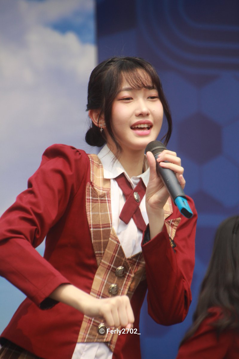Ferly2702_'s tweet photo. Oyin @M_OlineJKT48 https://t.co/XgMLItuzbm