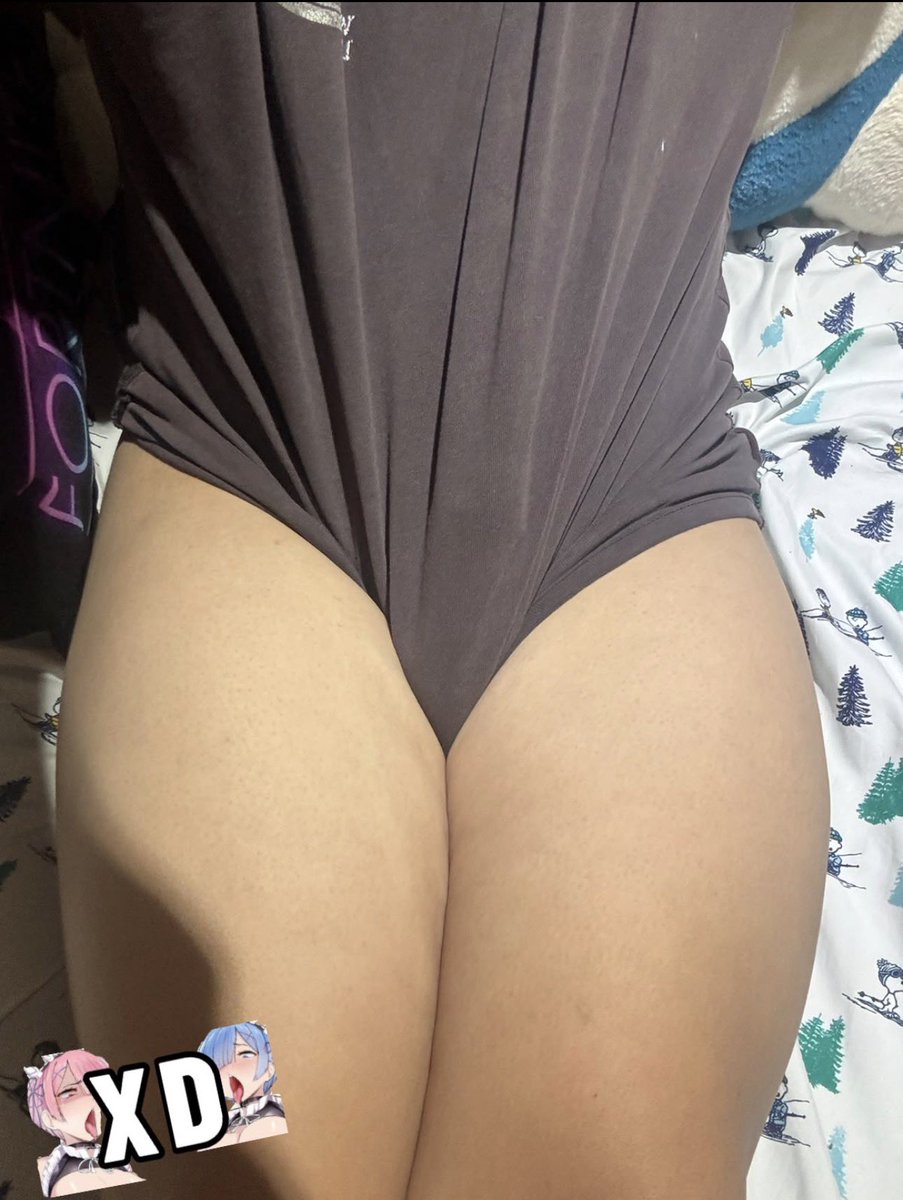 Kiunityfemboy3's tweet photo. Quien quiere un femboy?😚
#femboy #femboyespañol #thighs https://t.co/VOeIiRU1Js