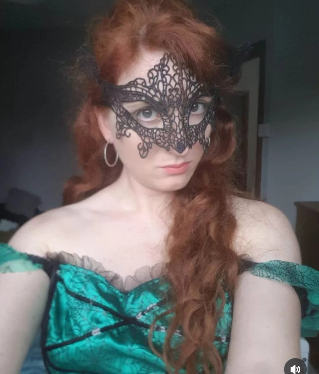 berry_trishpat's tweet photo. I love a sexy story, I think they're really hot. If you fancy hearing me read one, follow me on Patreon and check out my shop.   I  know you'll have a happy ending,  but how do you think they'll affect me?  Why don't you come find out😈  #erotica #sexystory #naughty https://t.co/wGRs7beyN5