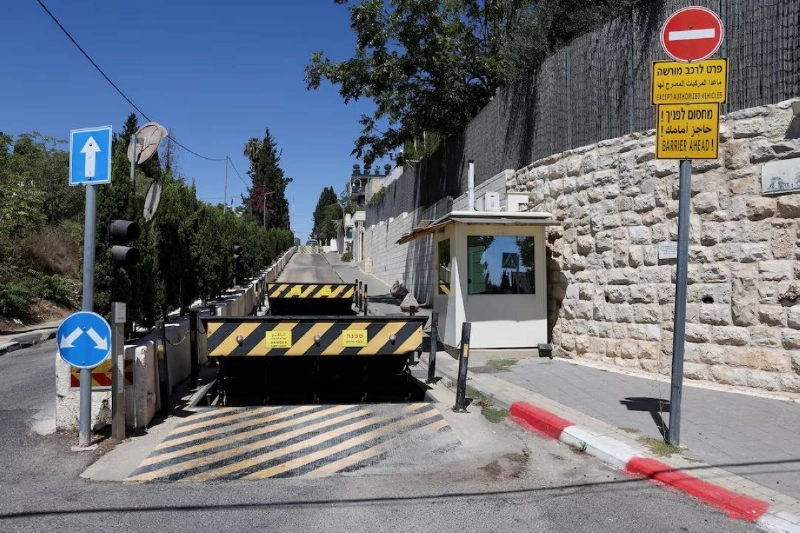 GulfTimes_QATAR's tweet photo. #Britain is likely to expel #Israeli_diplomats if Israel carries out its order to shut the British consulate in East #Jerusalem this week in a dispute over sanctions #targeting Israeli #settlements, four sources said.
Israel on September 8 ordered Britain to close the East Jerusalem consulate within 30 days and remove its diplomats from the city, after Britain said it would impose a ban on trade of goods made in Israeli settlements in the occupied West Bank.
The 30-day deadline for Britain to close the consulate ends on Thursday, which will impact around 30 British diplomats who work there, along with their family members, the sources said.
source : Reuters