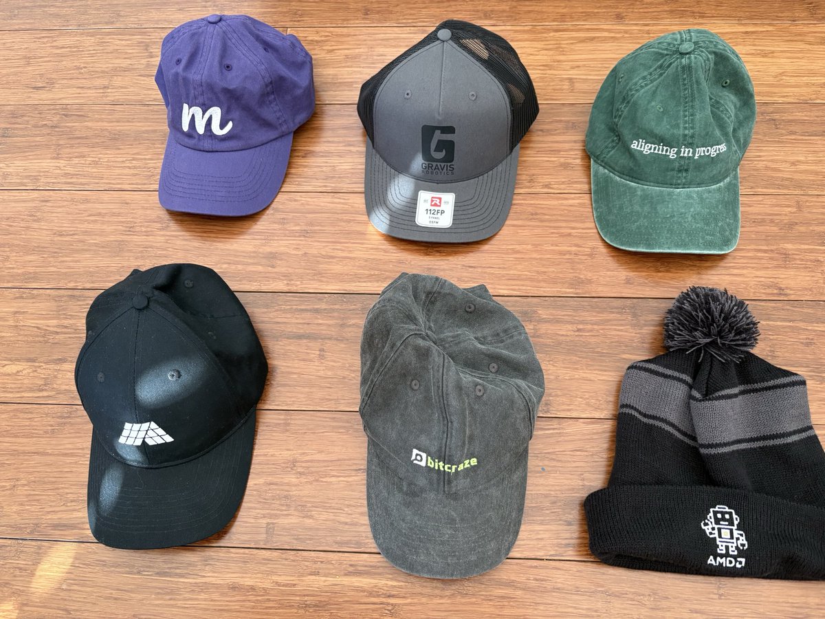 WeeklyRobotics's tweet photo. Since I went bald, I seem to come home from every event with at least one new hat. The latest is courtesy of Gravis Robotics.

Are these gifts, or feedback? https://t.co/1kCzpLmQzr