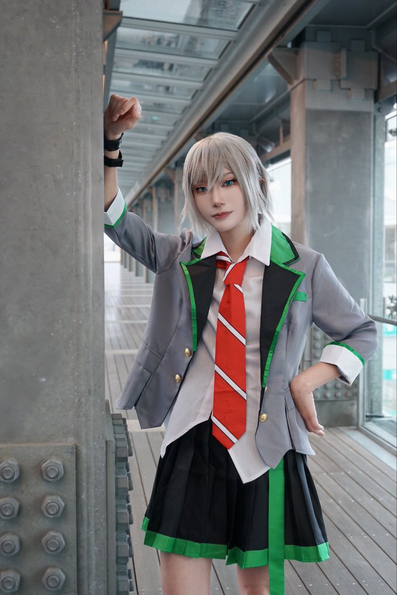 komai_cos's tweet photo. cos prsk 日野森志歩🎸

#prsk_cos 
#アコスタみのおキューズモール https://t.co/RwxVkKQ9Hv