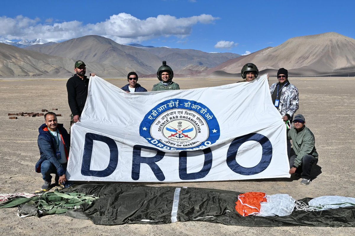 DRDO_India's tweet photo. Maiden flight trial of Advanced High-Altitude Parachute (AHAP)  was successfully carried out at one of the highest-altitude drop zones, Nyoma (Mudh DZ).

AHAP is a static line parachute system for mass drop of paratroopers and designed and developed by ADRDE, Agra. 

https://t.co/QhYm5jKc4Q