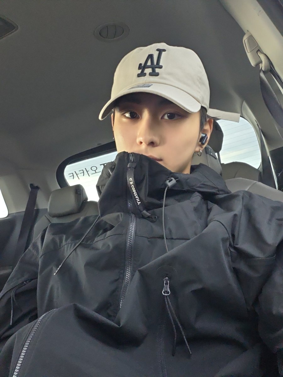 baiyangest's tweet photo. 🐈 เอนจีน
🐈 ดูคลิป(คอนเท้น)ที่ผมคีบตุ๊กตาได้หรือยังคับ ?
🐈 ผมตั้งใจคีบแทบตายเพื่อจะเอามาให้เอนจีนเลยนะเนี่ย
🐈 ซึ่งตอนนี้ผมกลายเป็นขอทานไปแล้ว(ใช้เงินคีบตกตเยอะมาก)
🐈 เอนจีนต้องดูแลผมแล้วล่ะ (พร้อมแนบรูปนี้)

มึง จองวอนทำงี้แล้วกุจะไปไหนรอดวะ แล้วหล่อชิบหาย ฮือ ใครมีงานอะไรจ้างกุได้เลย งานหนักไม่เกี่ยงขอเงินหนัก ๆ เว่ยผู้ชายห้ามอด 😭😭😭😭😭😭😭😭😭😭😭😭😭😭😭😭😭😭😭😭😭😭😭😭😭😭😭😭😭😭😭😭😭😭😭😭😭😭😭