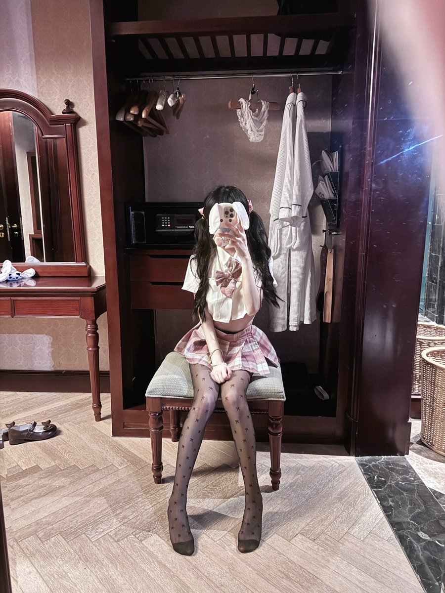 claupera's tweet photo. 你有养猫的打算吗喵˶>𖥦<˶

#地陪  #旅游搭子  #杭州地陪 https://t.co/Tx74k7y8xX