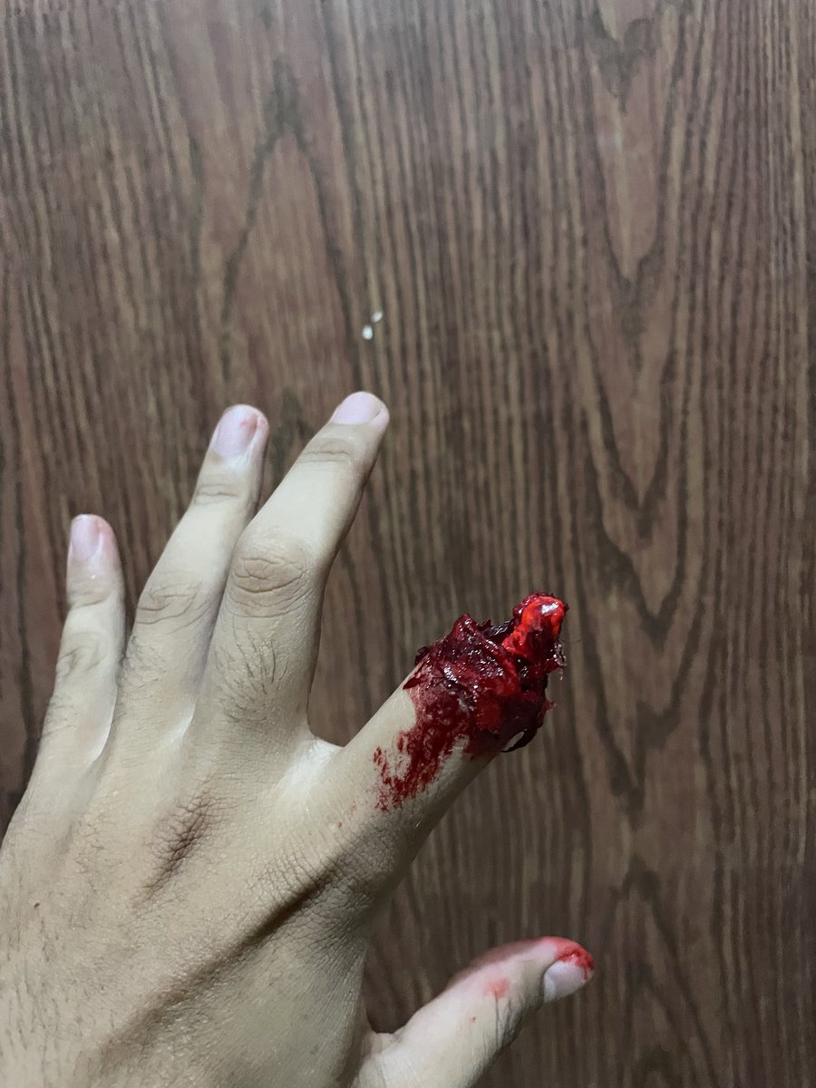 ssaakiii_'s tweet photo. Sfx make up🚨😜❤️ by me. Never thought it will turns this good 

#makeup #sfxmakeup
#illit #makassar https://t.co/lRJt3Arh8k