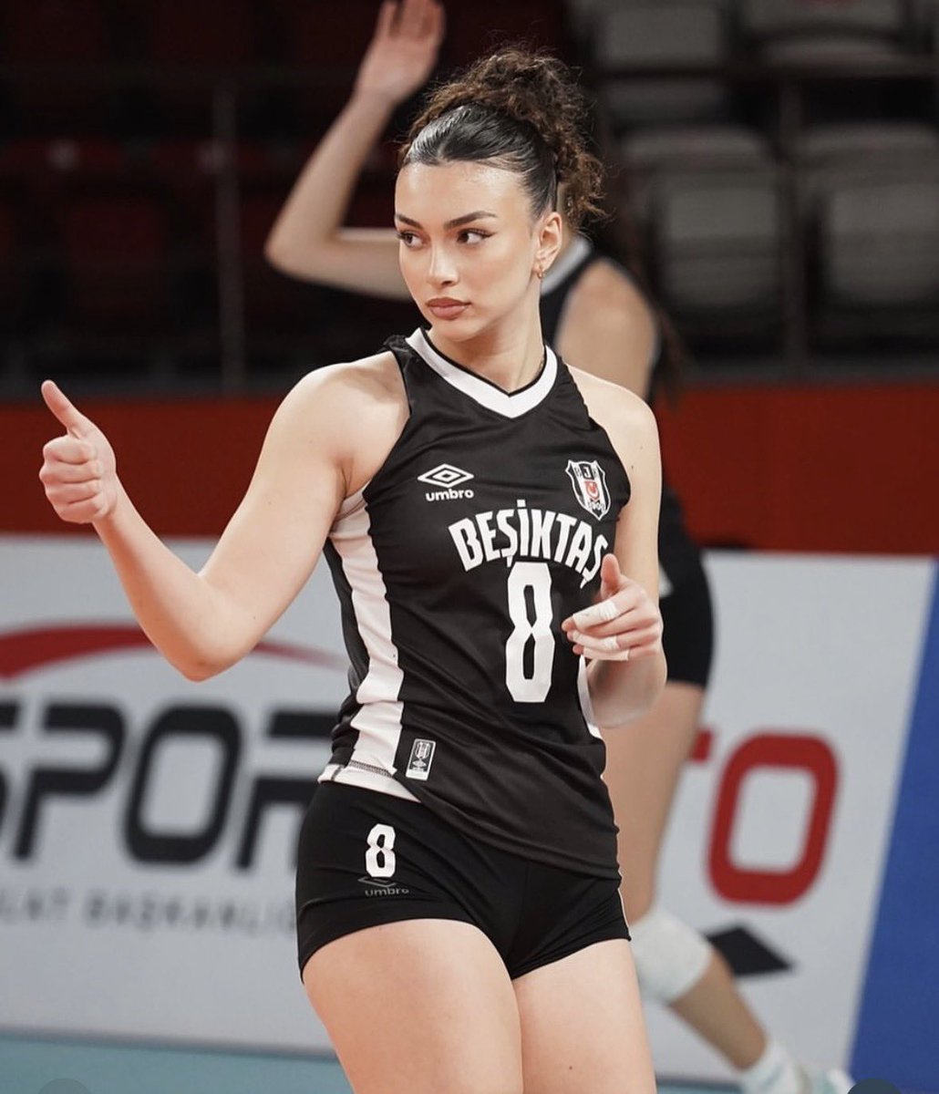 takeamaretail's tweet photo. Hepimizi zorla voleybol tutkunu yapacaklar https://t.co/A19DykSbuu
