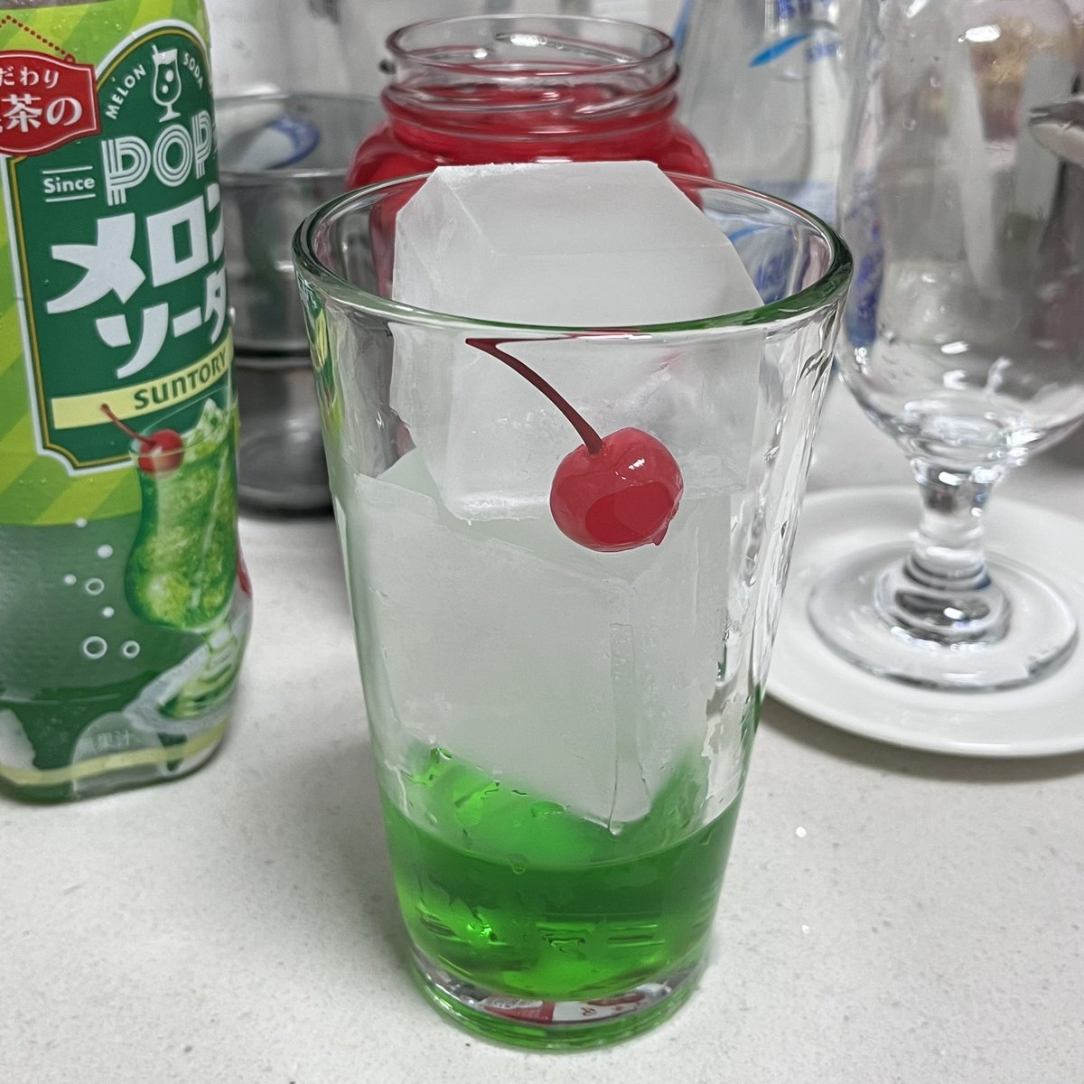 0ialix's tweet photo. 给自己做蜜瓜苏打喝( ̀⌄ ́) https://t.co/sWKdVB6mtx