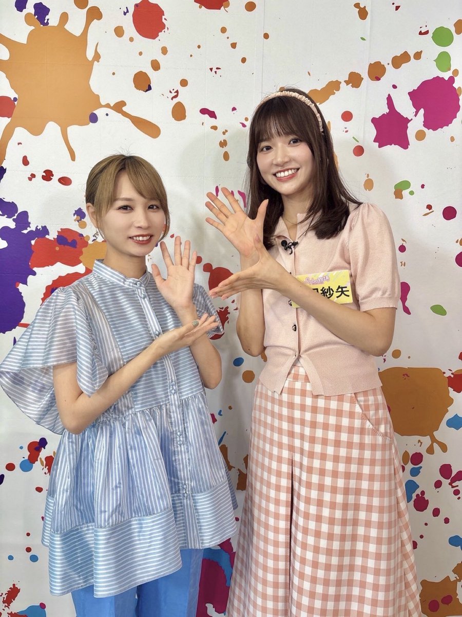 saya_by_roma's tweet photo. みなさん、こんばんは🌙
桜羽紗矢です¨̮♡

#会いロマ Ep.40にスペシャルゲストで出演していただいた #モモコグミカンパニー さんとお写真撮っていただきました💖

作詞作曲についてもお話を聞くことができてすごく嬉しかったです✨️

またご一緒できるようがんばります🥹
#Bybe物語 #バイロマ https://t.co/dbQpI0Lkep