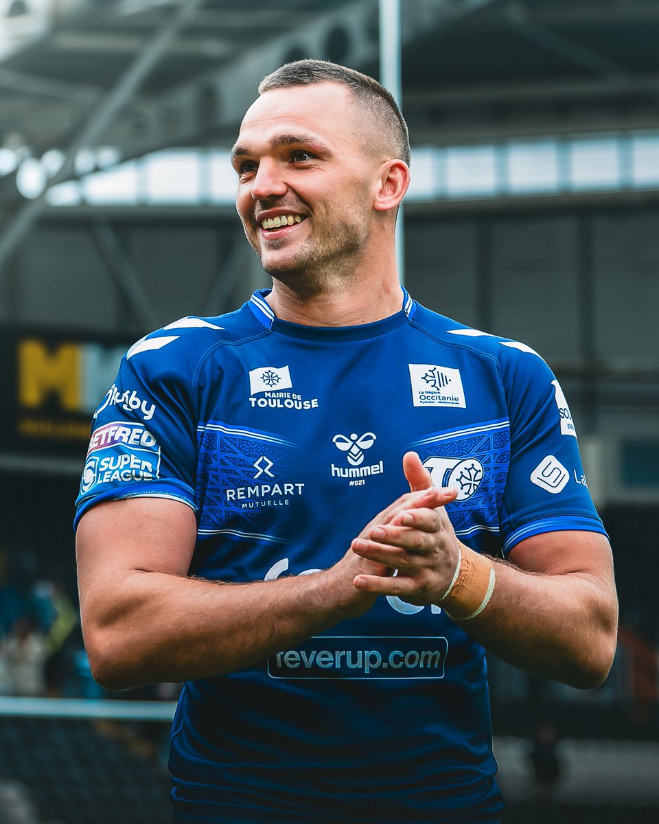 TOXIII's tweet photo. Nous souhaitons un bon anniversaire à Ellis Gillam qui fête ses 29 ans aujourd’hui. 🎂 https://t.co/wbO8CGlydq