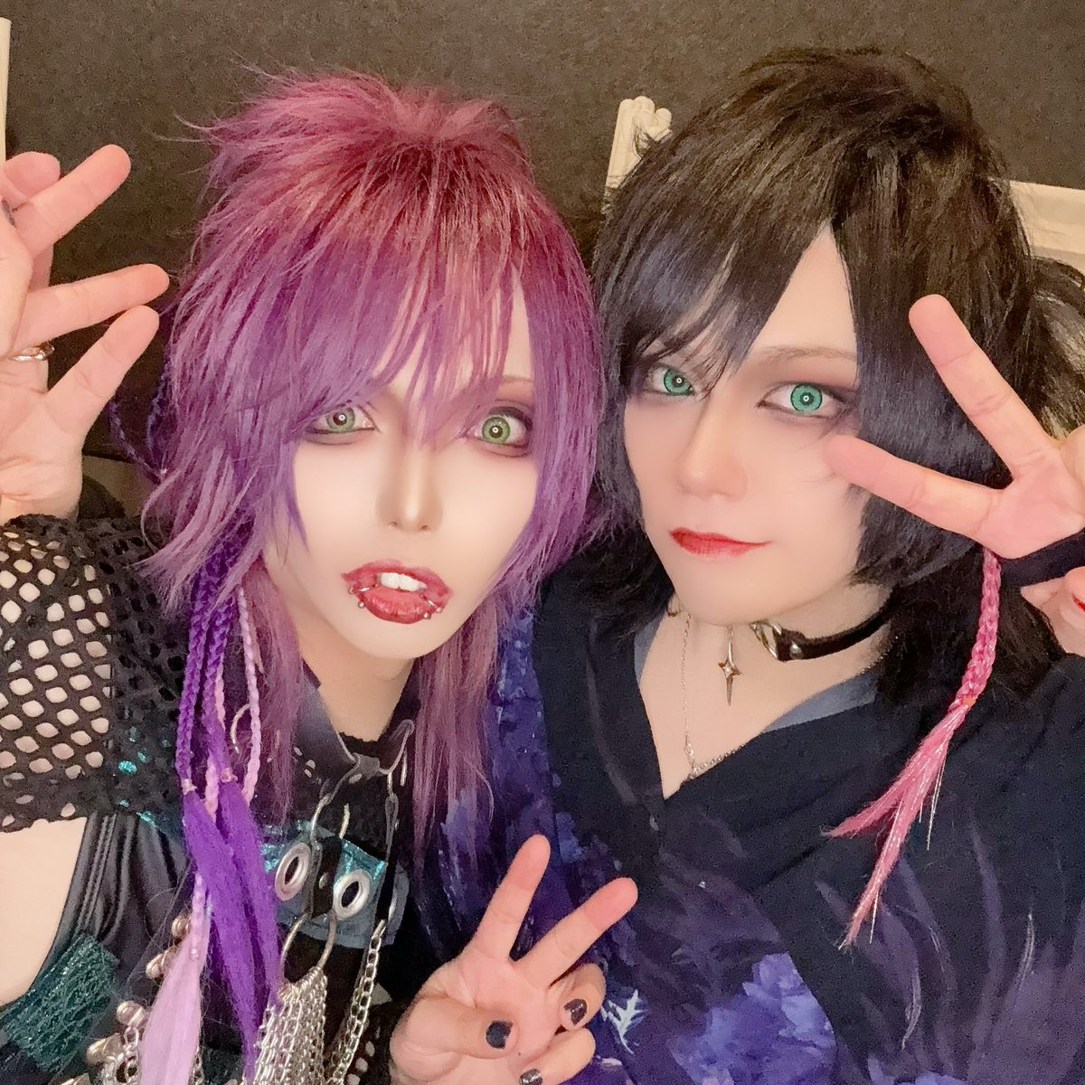 daichi_299's tweet photo. 申し訳程度のピース✌w
からのちゃんとツーショ😌 https://t.co/P079Io25jT