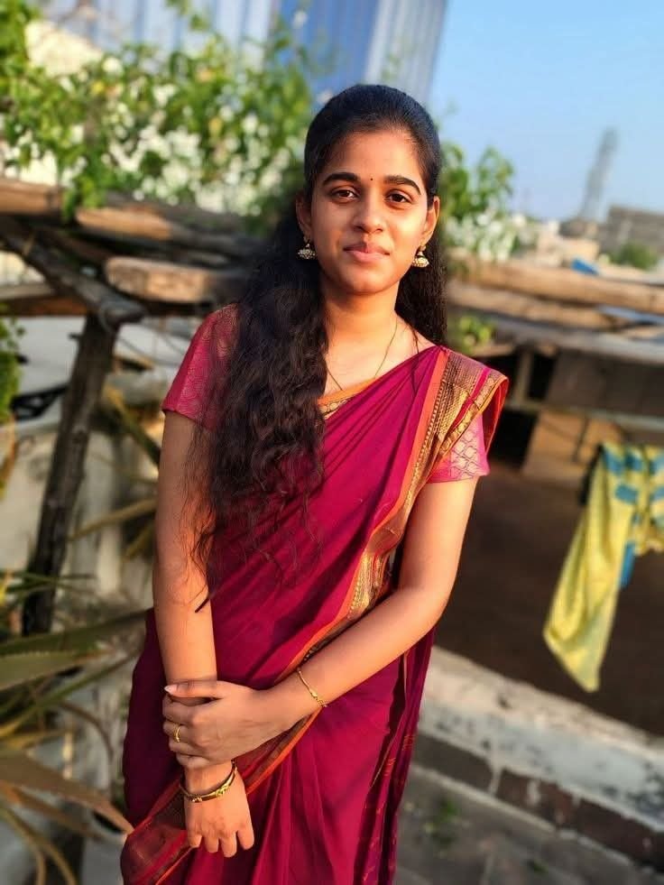 vaishali25bp's tweet photo. She never failed her OG selfie 😇 https://t.co/m1kr699aBY