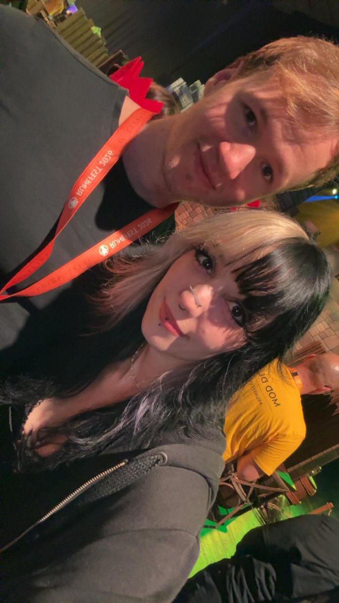 heboxjongeRS's tweet photo. RuneFest26 was the best weekend ever!

Taking pictures, signing autographs and hearing how people became better players and even started working out because of me was truly an amazing and humbling experience <3

If we took a pic together, please post them below!! https://t.co/cOpNieB67O