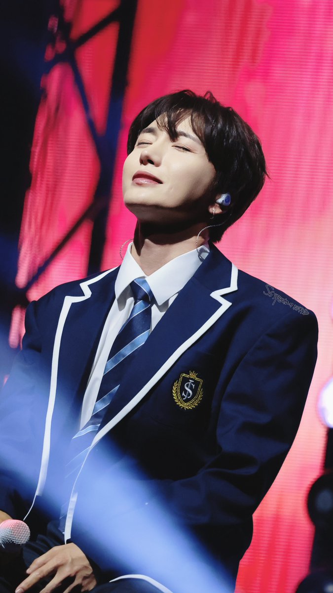 Ssspecial1004's tweet photo. 261003 [1983] 83z Fancon in Kaohsiung

존재 자체가 성스러워요🫧ᡣ𐭩
@special1004
#leeteuk #이특 #박정수  
#83line #superjunior83z  
#superjunior #슈퍼주니어 https://t.co/zamV3jJOLB