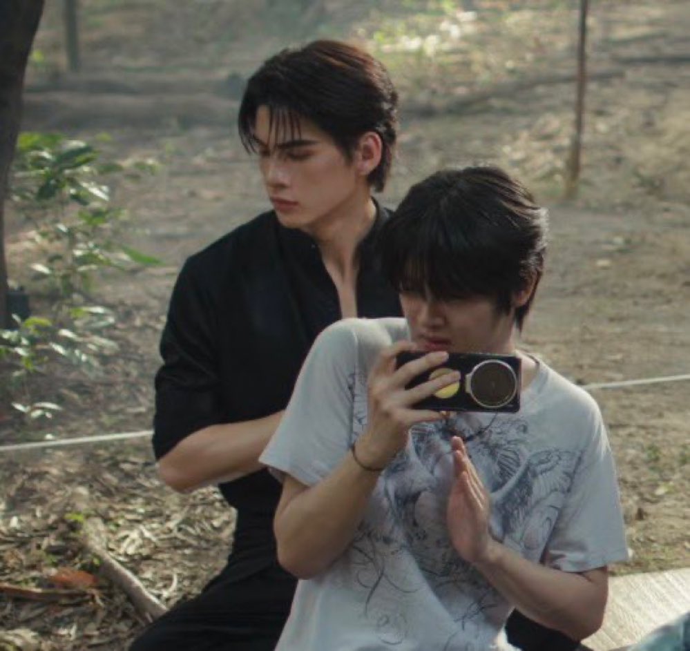yellstarsr's tweet photo. BRO? THEY ARE SO PERFECT AS PEEMKHEM HELLO? https://t.co/GzSMnIBMAi