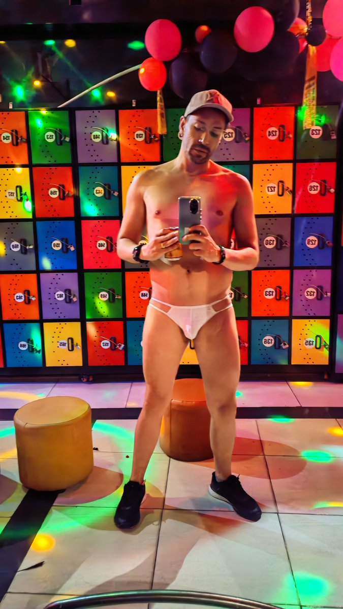 jhonrherrera's tweet photo. Que rico se pasó en @groserosparty ... https://t.co/oG4WGVujcz