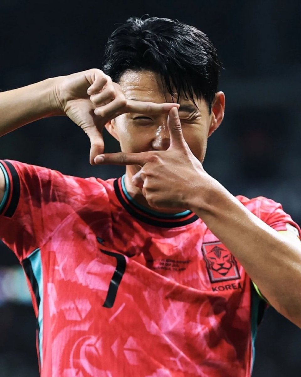 KalshiEPL's tweet photo. 🚨| BREAKING: Son Heung-min is now South Korea’s all-time top scorer! 🇰🇷🔥 https://t.co/CBLZB6k7RC