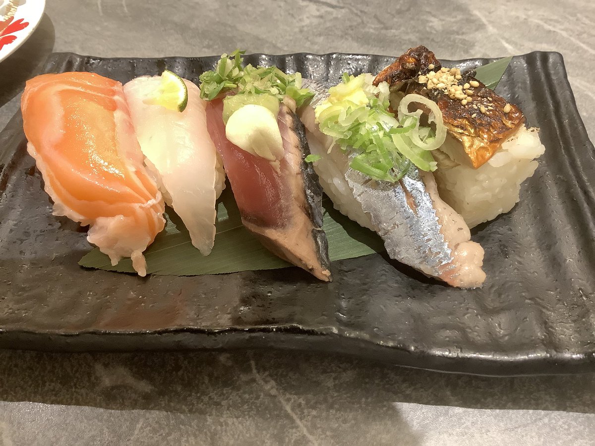waters22221's tweet photo. 秋の寿司
へしこもあるよ https://t.co/3ugNwYVRB0