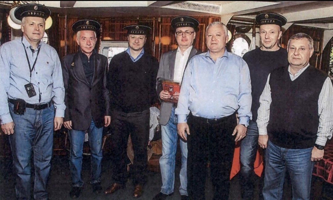 Mike65465996's tweet photo. @MrJohnBingham Czy w tej sytuacji mozemy mieć pewność, że obecnie w SKW również nie kamuflują się ruskie szpicle? Szczególnie mając na uwadze niedawne libacje alkoholowe przedstawicieli SKW https://t.co/Gdvotil35A. @PiotrPytel67 i @JanuszNosek z ruskim FSB. https://t.co/wVnDRUN2W0