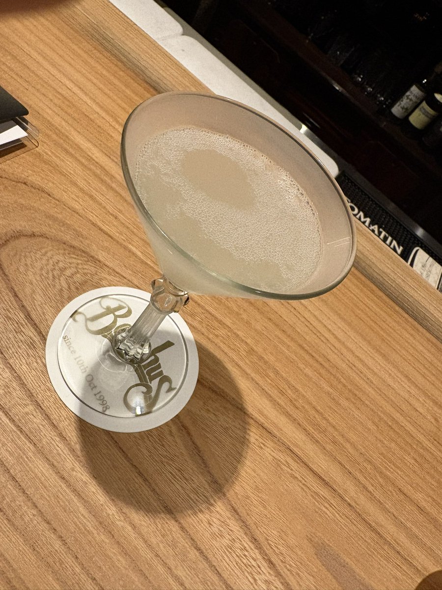 utatokao's tweet photo. ダイキリ　冒険しないことにした笑　強めで大丈夫と判断されたらしい苦笑　美味しいけれど気をつけないと https://t.co/rrqvg6ekrZ