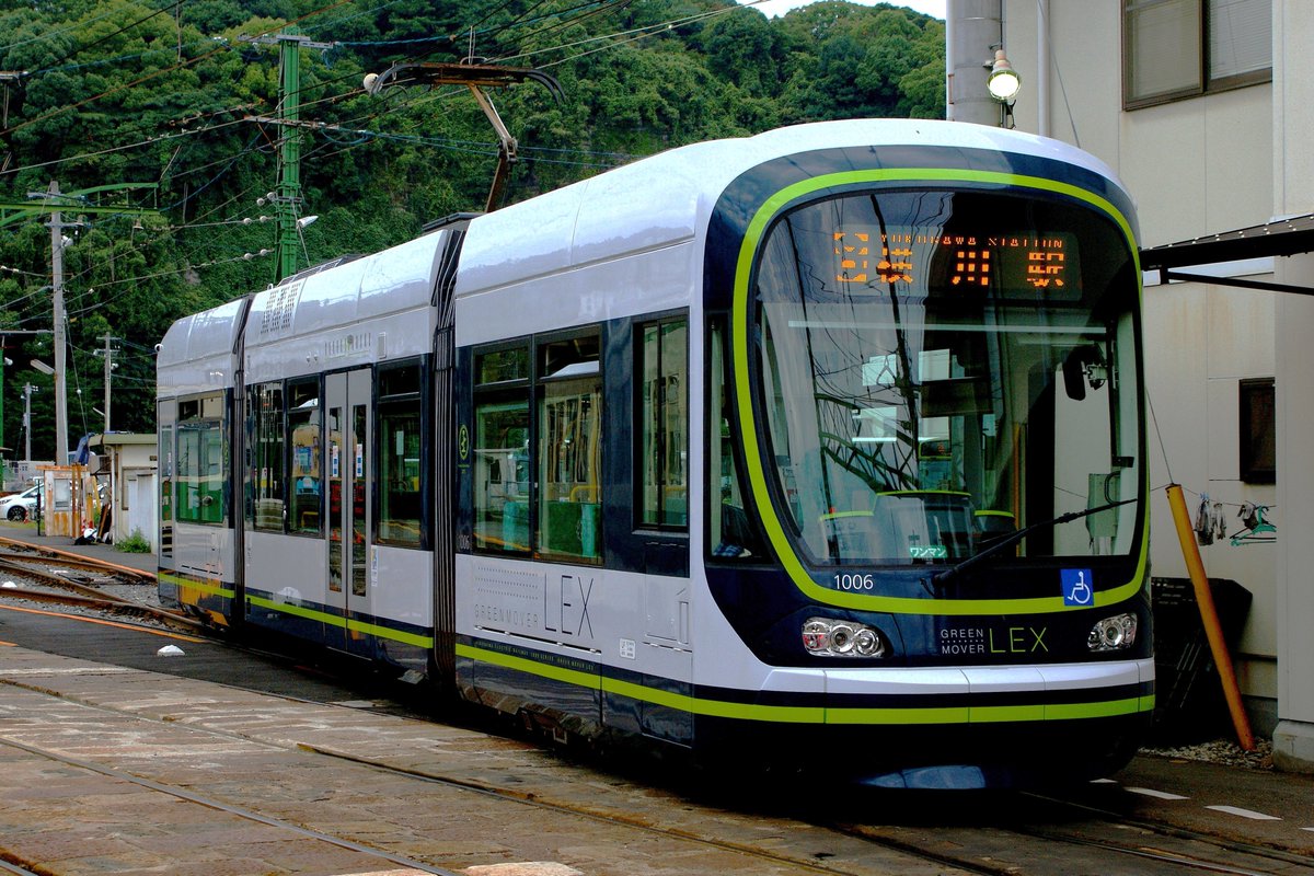 ktr5104's tweet photo. 今日は10月6日なので、東の方から1006的な方たちその②。
①阪急電鉄1006 中山観音~売布神社間にて2026年1月22日撮影
②広島電鉄1006 江波車庫にて2015年9月12日撮影
③九州旅客鉄道クハ816-1006 羽犬塚~西牟田間にて2018年10月30日撮影
#1006の日
#阪急電鉄
#阪急電車
#阪急
#Hankyu
#中山観音駅
#広島電鉄
#広電
#GREENMOVERREX
#江波車庫
#九州旅客鉄道
#JR九州
#羽犬塚駅