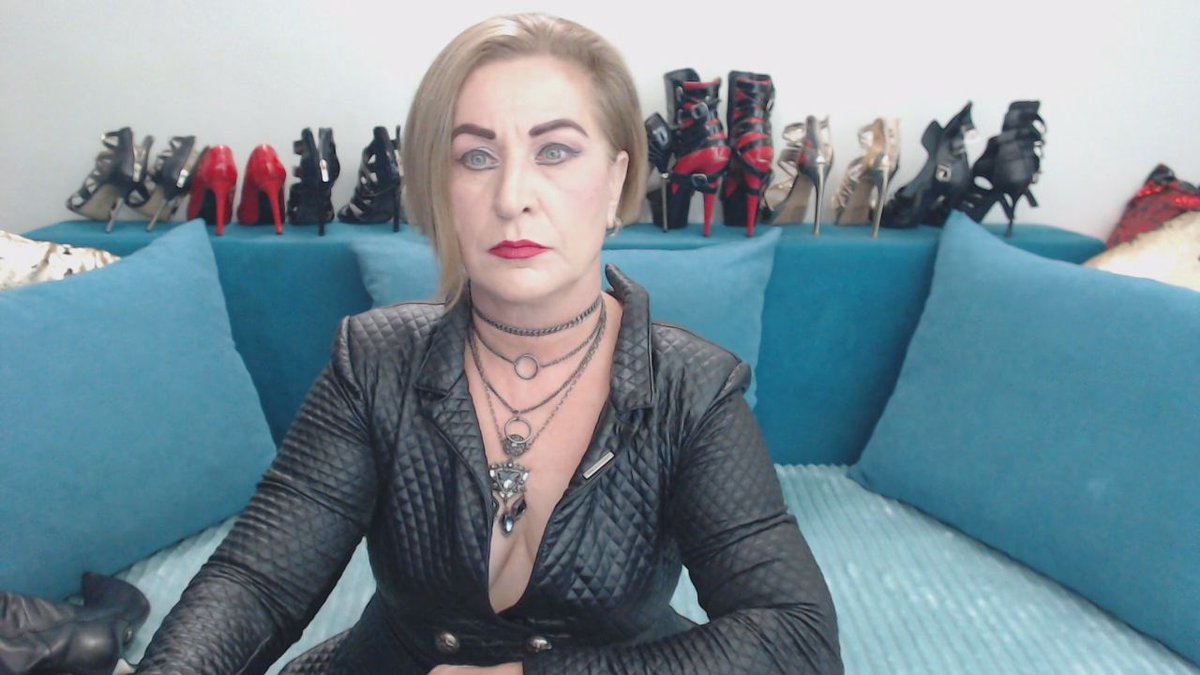 Domnadia69's tweet photo. I'm online @MyFreeCams! #onmfc https://t.co/PCrdz7pl8p 💚 https://t.co/OJf4nXPCp8