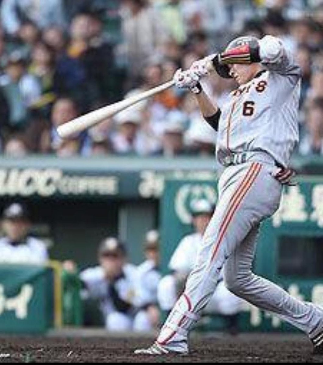 risounodageki's tweet photo. 坂本勇人選手。
インハイ、インロー。
もう、何年も前の画像ですが、今の時代でもお手本のようなインパクト技術です。 https://t.co/QPQ09oUV0k