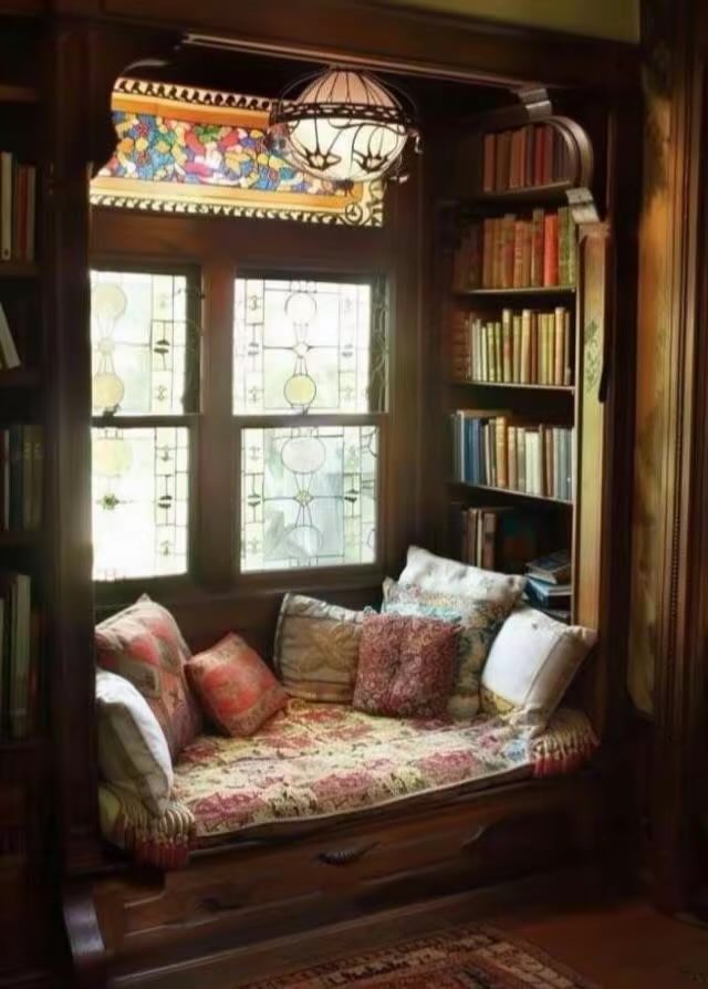 pelinruths's tweet photo. These little book nooks ✨

#book #bookshelf #booktwt #bookish #bookworm https://t.co/lcLVPDY4Q3