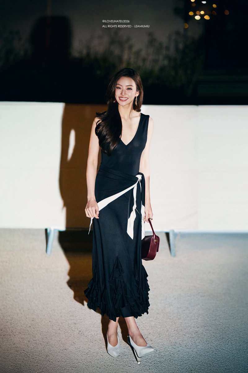 LenaMiuTH's tweet photo. ไม่ไหวจริง สวยเกินไปมาก

#CHANELSS27xLenaMiu
#MiuNatsha @miunatshaa​
#CHANELSpringSummer 
#CHANEL #PFW @CHANEL https://t.co/luJasC9aLZ