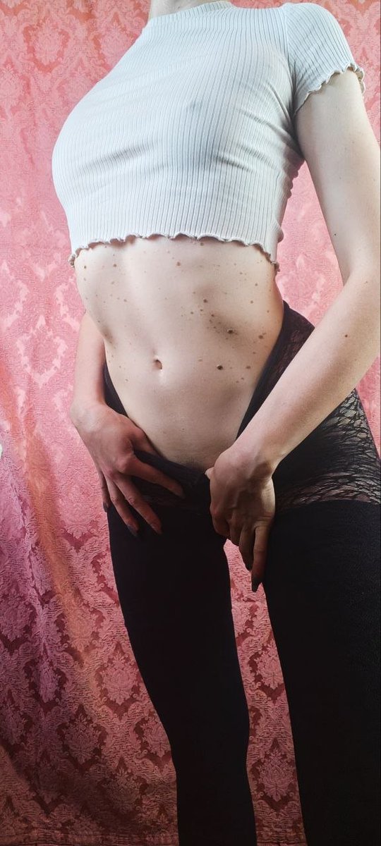 Trixysecret_'s tweet photo. Have you seen my nails? https://t.co/vKff1bmi1t