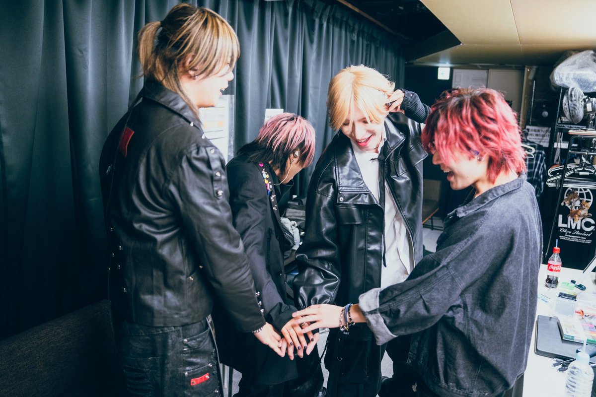 maqia_official's tweet photo. MAQIA 「REALISED」 Release Party 

追加公演 ANTHEM AKIBA
⁡
最高の時間をありがとうございました!! 

#MAQIA #チームマキア https://t.co/xFsSYZUQfD