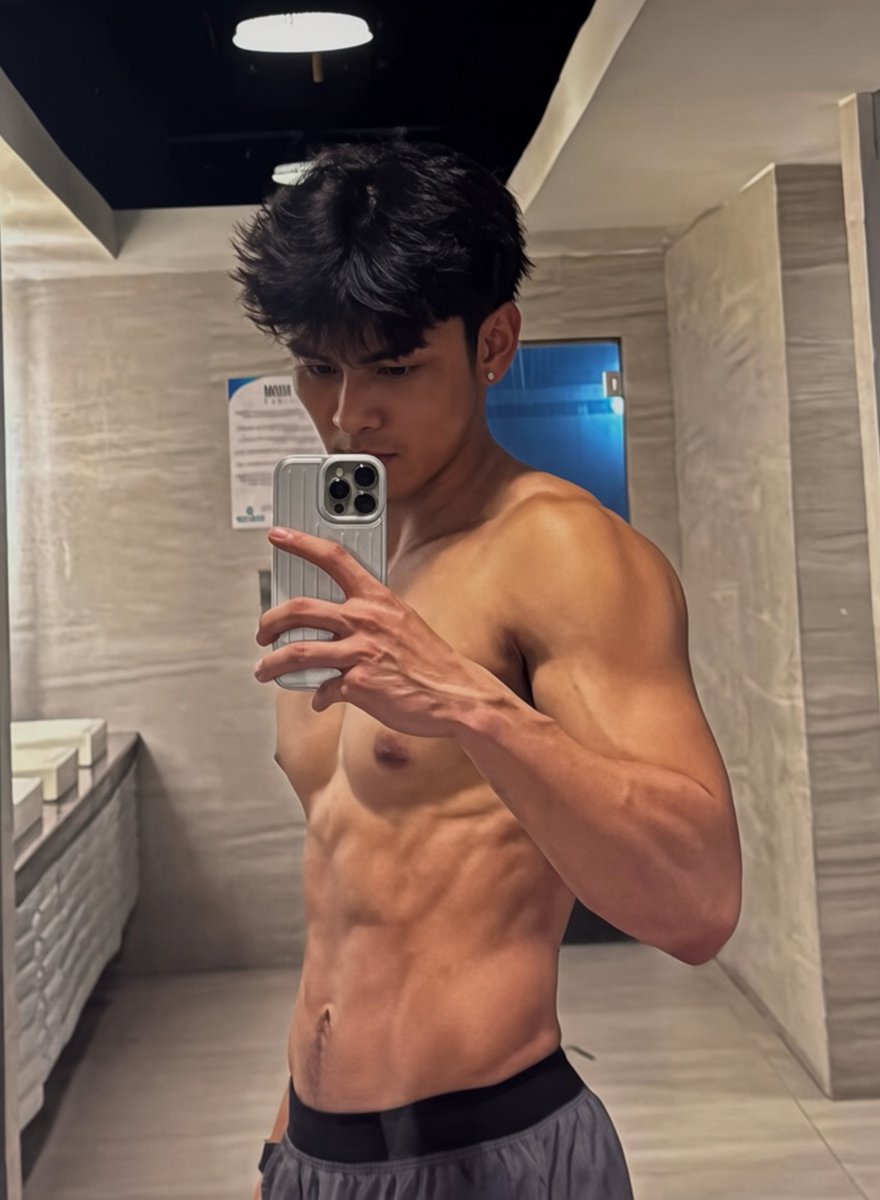 PCaster_'s tweet photo. Ang batak na masyado ni Shan tanginuuuuhhhhh!!! https://t.co/4G07ynZoxQ