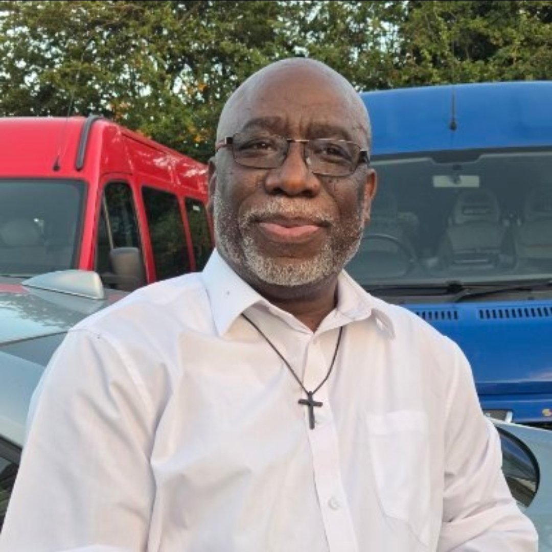 VipAfriican's tweet photo. @ojalatan1 @JJExclusive1 This kind face of a fanatic looser no worth my reply Sha. I don check ur profile. All dem fake pastors 😂. Pls run along and meet ur sheeps now. They're seated in the congregation waiting to hear today's sermon of lies. Ezi ofia https://t.co/AnIdfFcerY