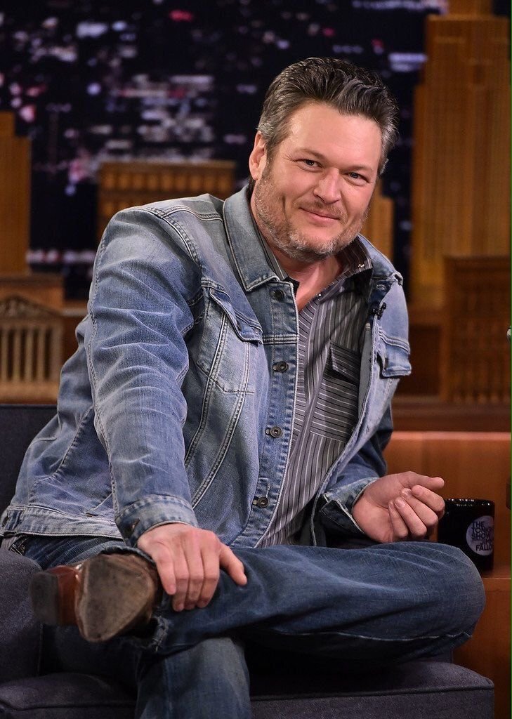 blake3028's tweet photo. Some songs are more than music—they become part of our memories. ❤️🎶 What Blake Shelton song brings back a special memory for you?#blakeshelton #fan https://t.co/qzpMS6E5Kx