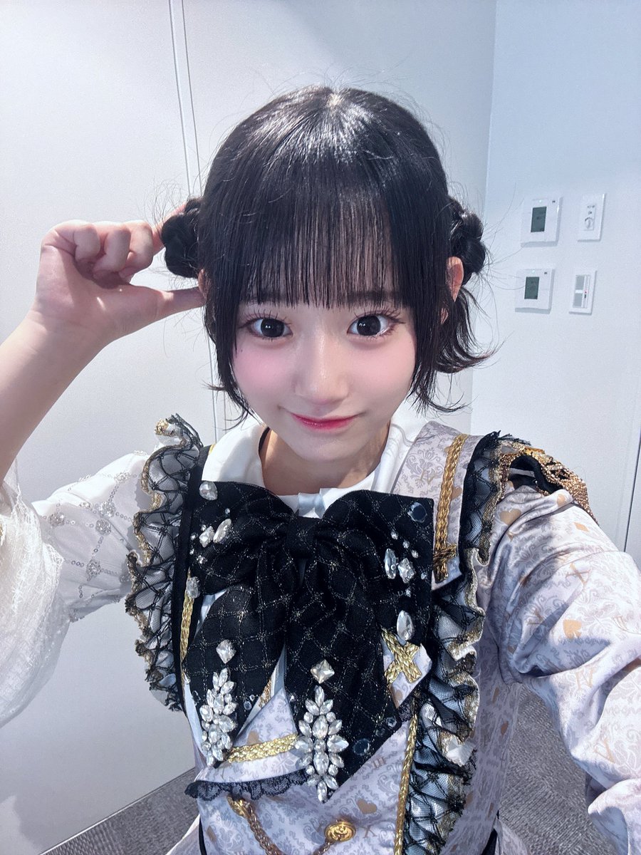 Milk_nonfic's tweet photo. 『TOKYO GIRLS GIRLS』にお越しいただきありがとうございました🖤

初めて立つステージで緊張すごかったけど乗り切ることができて嬉しかった(*•̀ㅂ•́)و✧

まりんさんと、とうかさんが早く元気になるためにパワー送りながら頑張った❤️‍🔥

🤍ランチェキゲットしてくれたかなー？
クラゲヘアだったよ🪼♡好評で嬉しい!!