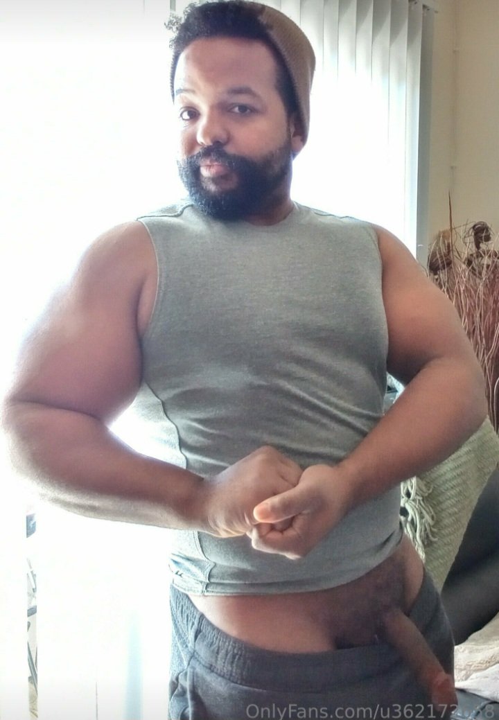 TomProspeczdoh's tweet photo. Should I take pics like this at the gym?#fcf #tats #gay #straight #bi #gaysex #bigcock #hung #gooner #bator #batebro #cockout #hung #bbc
 #gaynsfw #daddydick #boner #bigballs #testicles #penis #exhibtionist #manthighs #thickthighs #massivecock #straphanging #wataa #chudai https://t.co/MIfZOrKUOy