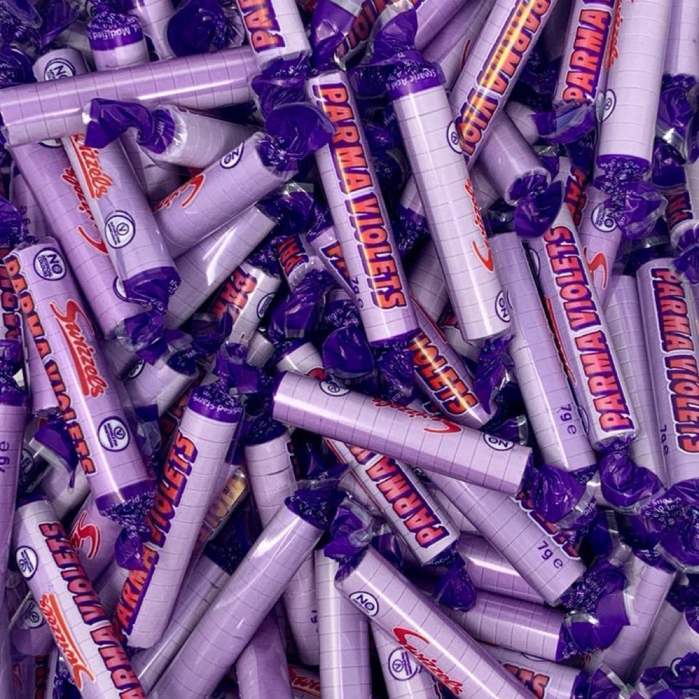 NoContextBrits's tweet photo. Before Halloween, let’s all agree on these being the worst sweets in British history. https://t.co/0rEa43fDZ8