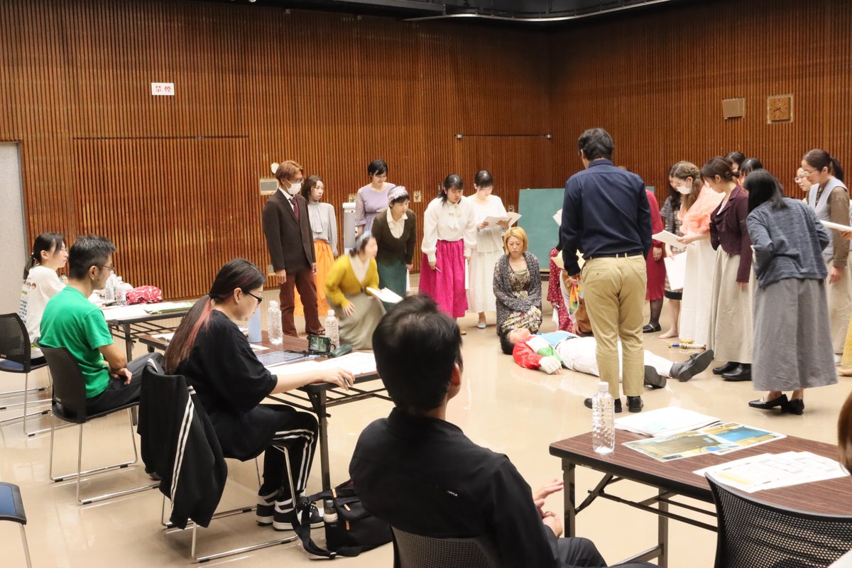 piccolo_theater's tweet photo. 2026年10月6日(火)
ピッコロ演劇学校
【本科】「前期発表会稽古」
菅原ゆうき先生・木之下由香先生
【研究科】「稽古⑧荒通し」
眞山直則先生・谷口遼先生・中田綾乃先生・柳田麻希先生 https://t.co/haOwYpmmeh