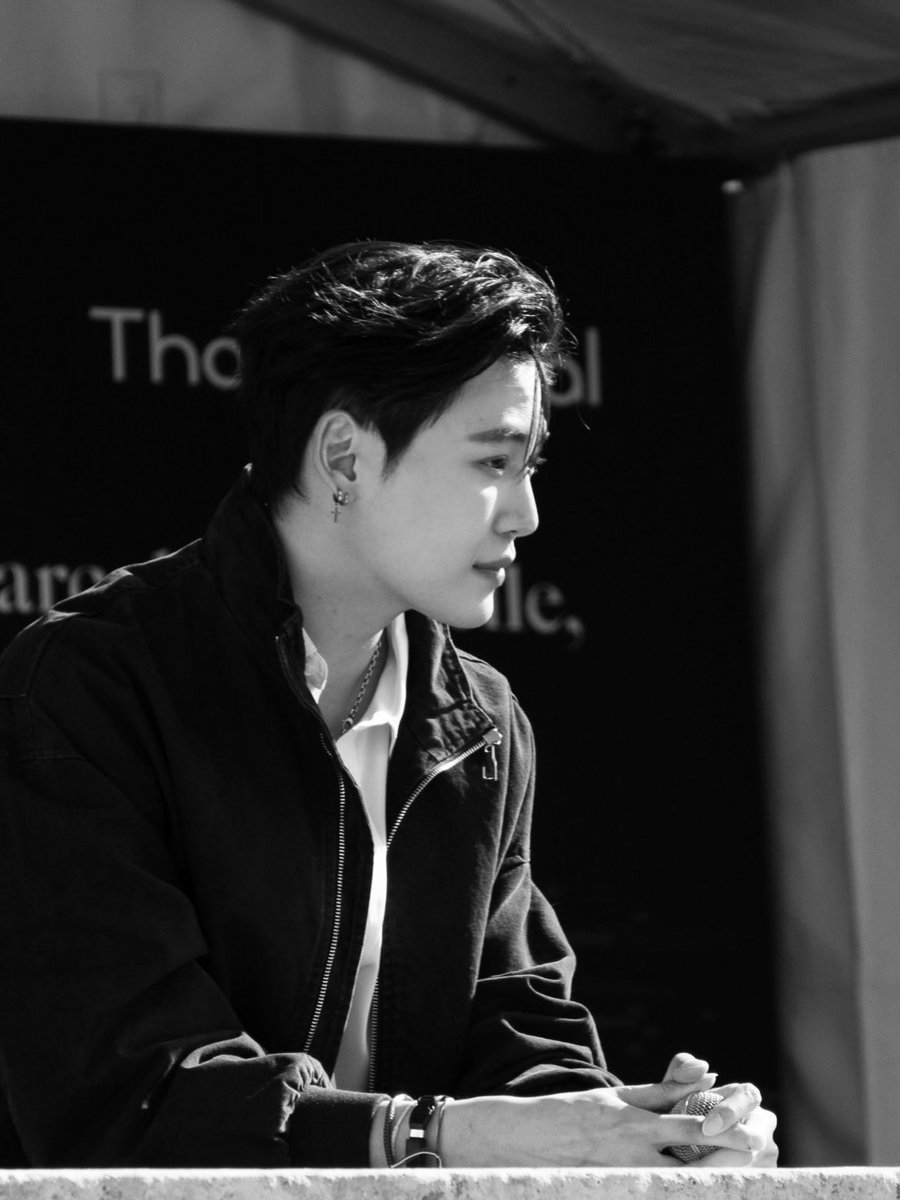 KT6_5PJ's tweet photo. รูปดีมาก ㅠㅠㅠㅠㅠㅠㅠㅠㅠㅠ

https://t.co/qyGVlX8Qcl

꒰ #bounprem #บุ๋นเปรม ꒱
#bb0un #prem_space https://t.co/kzBsrWMk9T
