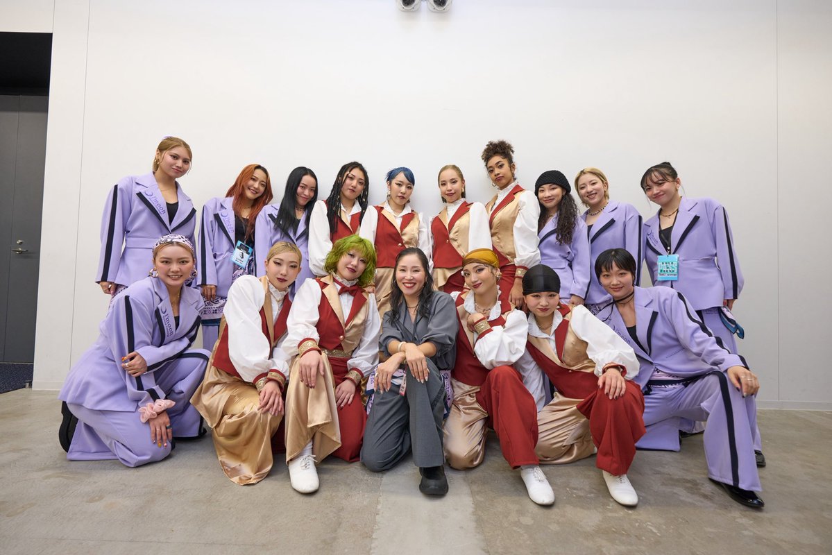 mc_imoon's tweet photo. D.LEAGUE 26-27 SEASON ROUND.1
vs KADOKAWA DREAMS🔥

◆テーマ：新章〜New page〜
◆DIRECTOR：15 MIZUE / @mizuedance 
◆Choreographer：MIZUE,ALL MEMBER

たくさんの応援、本当にありがとうございました😭🙏

新生I’moonはいかがでしたでしょうか？🌙

これまで一度も勝てたことがないKADOKAWA DREAMSさんに
今季こそ勝利したいと日々奮闘してきました。

新メンバー4名をスタメンとして据え、
新しいI’moonとして迎えたROUND.1。

またしても悔しい結果となりましたが、
ここからもっと強くなります🔥

この悔しさをバネにさらにパワーアップしたI’moonを
お見せできるよう全力で頑張ります！

次回ROUND.2は10/21(水) 1st MATCH【先攻】です。
引き続き応援よろしくお願いいたします！！
