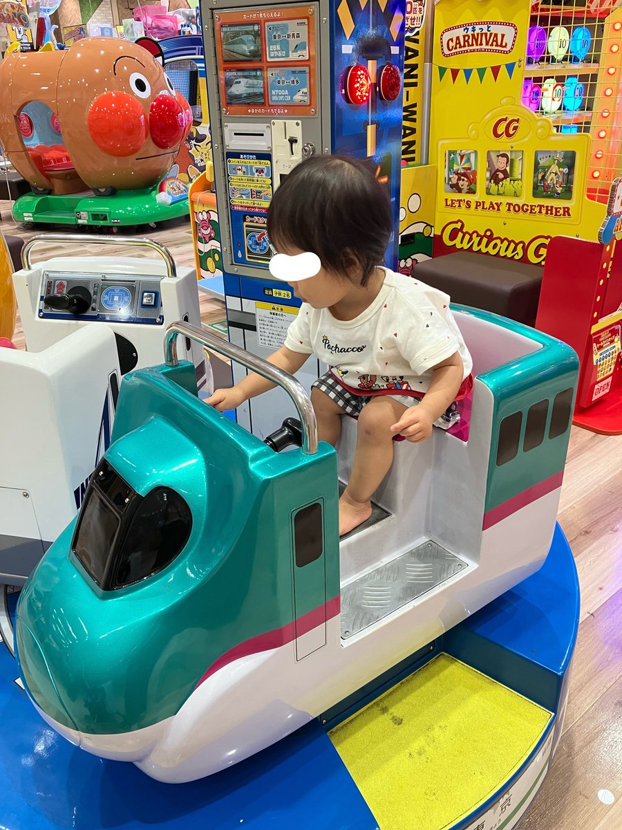 takekko_bb's tweet photo. 息子、車、電車、飛行機…と着実に乗り物好きの傾向がある。娘とぜんぜんちがう、すごい。
娘が歌って踊ってしてるのでいないいないばぁとおかいつは好きだけど、乗り物系見せたらそっちに突き進んでいきそう。まじ男児ぃ https://t.co/mmc4heluEN