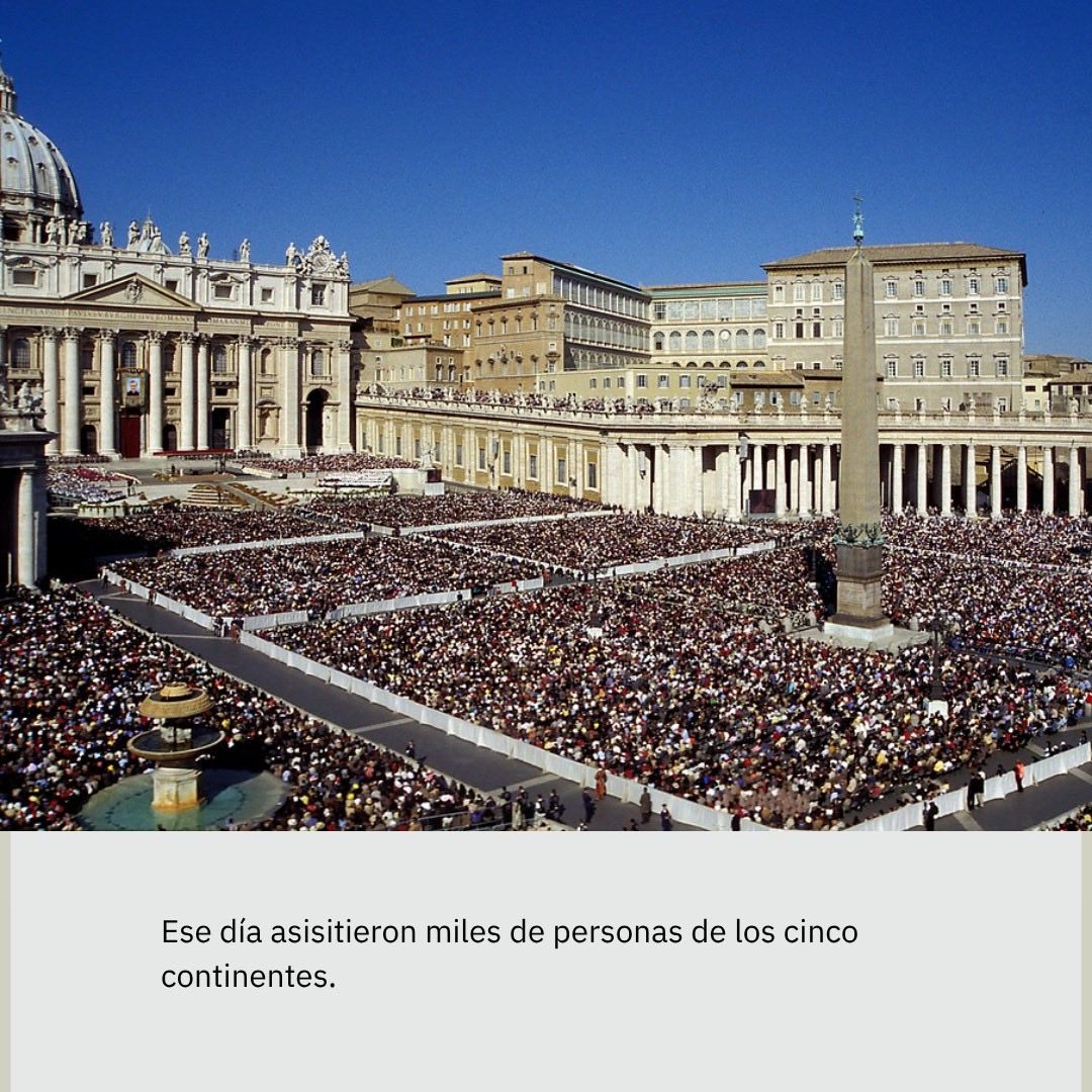 cedej_unav's tweet photo. El 6 de octubre de 2002, Juan Pablo II canonizó al fundador del @OpusDei, y le definió como "el santo de la vida ordinaria".

#josemariaescriva #opusdei #historiadelopusdei https://t.co/RkJ6hMeXZE
