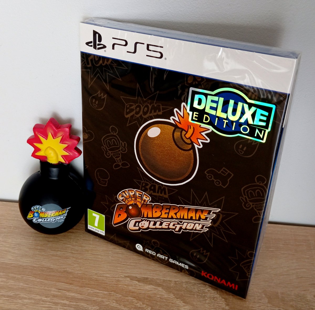 PixelPowerLine's tweet photo. When the package says “handle with care” but it’s full of bombs 💣👀
Super Bomberman Collection Deluxe edition from @RedArtGames and @Konami just hit my doorstep.
Time to light the fuse and blow some friends up 🤭 BOOM! 💥

#SuperBombermanCollection #PS5 #PhysicalEdition https://t.co/6dFJ69vdUR