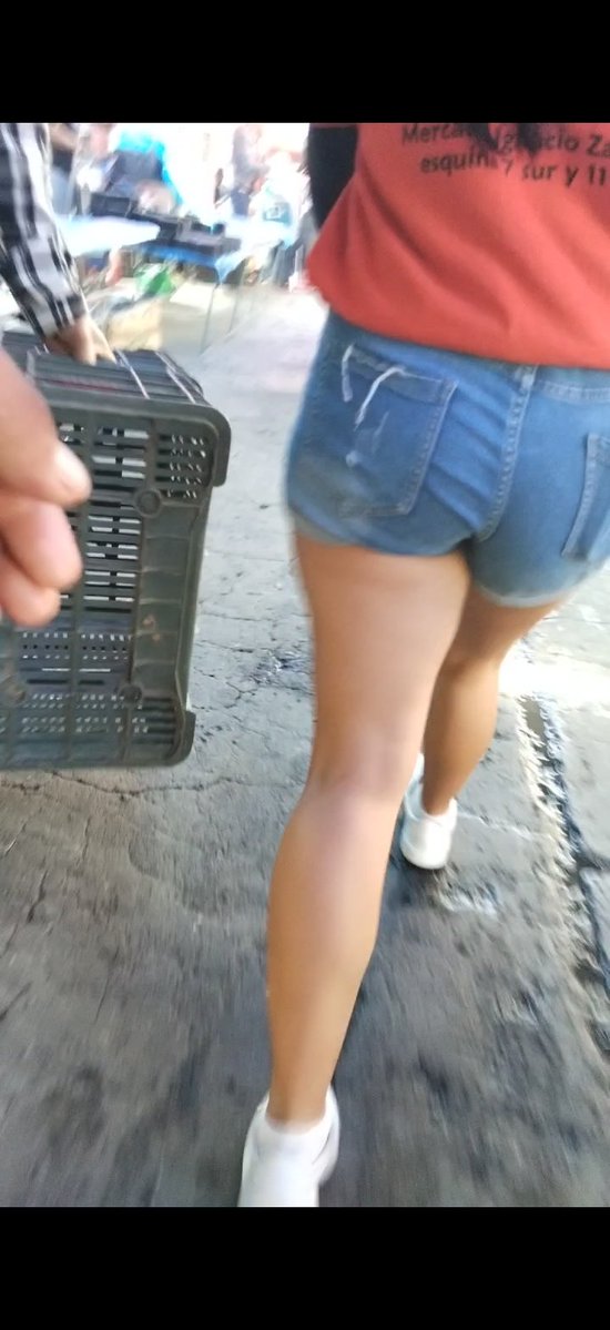 voyouratlixco's tweet photo. Rica jovencita nalgona en shorts
#candid #voyour #jovencita #nalgoma #atlixco https://t.co/j2jwjy5iIX