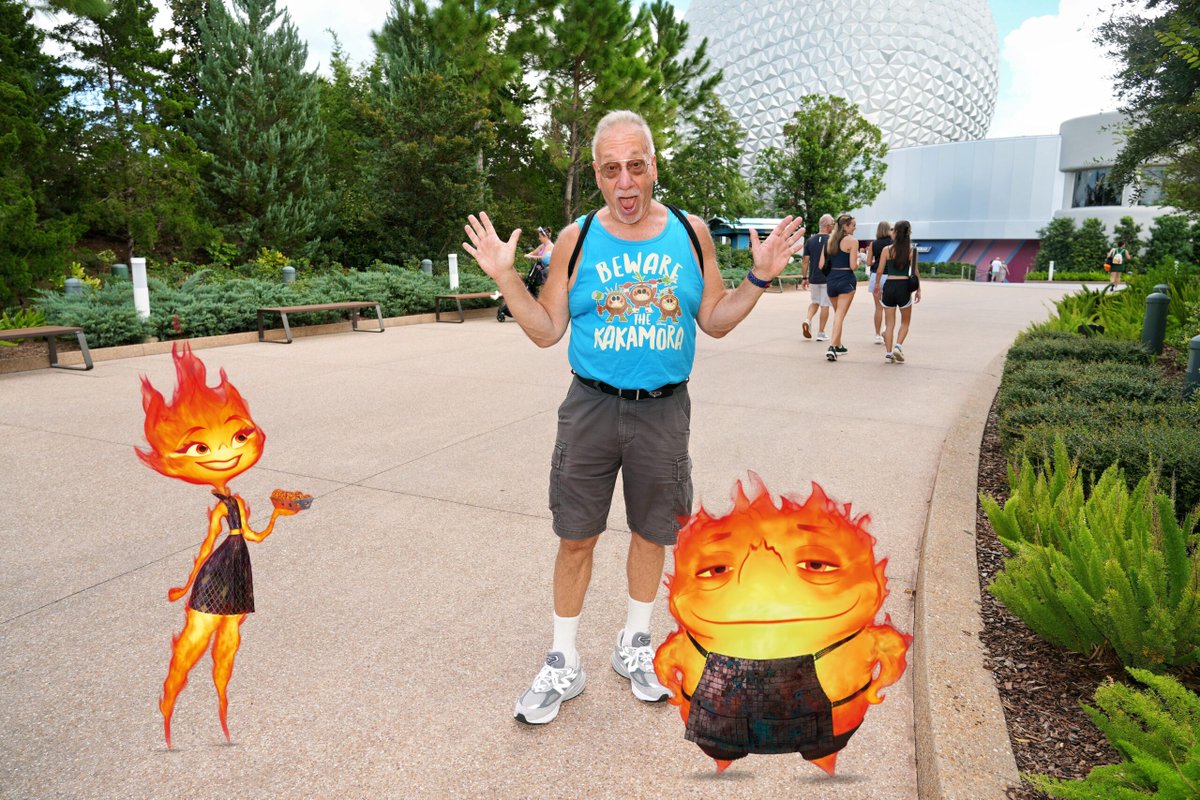 gaynycdad's tweet photo. New Disney World Magic! @WaltDisneyWorld! @DisneyPhotoPass #DisneyPhotoPass #disneyworld @DisneyParks #waltdisneyworld #disneyparks #disneylove #disneymagic #disneyfan #disneyinsta https://t.co/DgjwqdVvo3 via @gaynycdad https://t.co/LO1ZcsgOSd