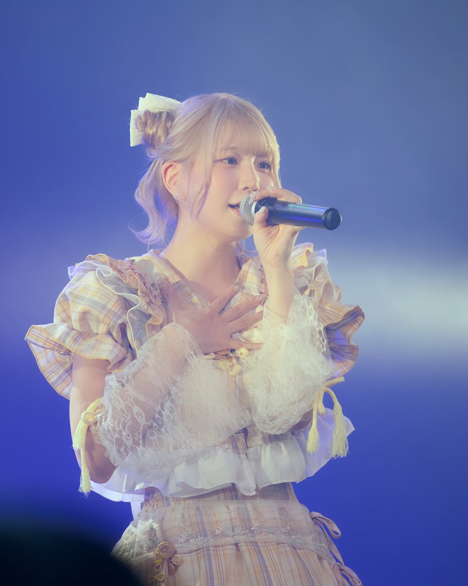 impreza40d's tweet photo. 2026.09.29 全国ツアーファイナル@心斎橋BIGCATでの天空音パレードの足森いづみ💛さんです①

#足森いづみ(@TOP_izumi)さん
#天空音パレード https://t.co/Z4iBLaidZE