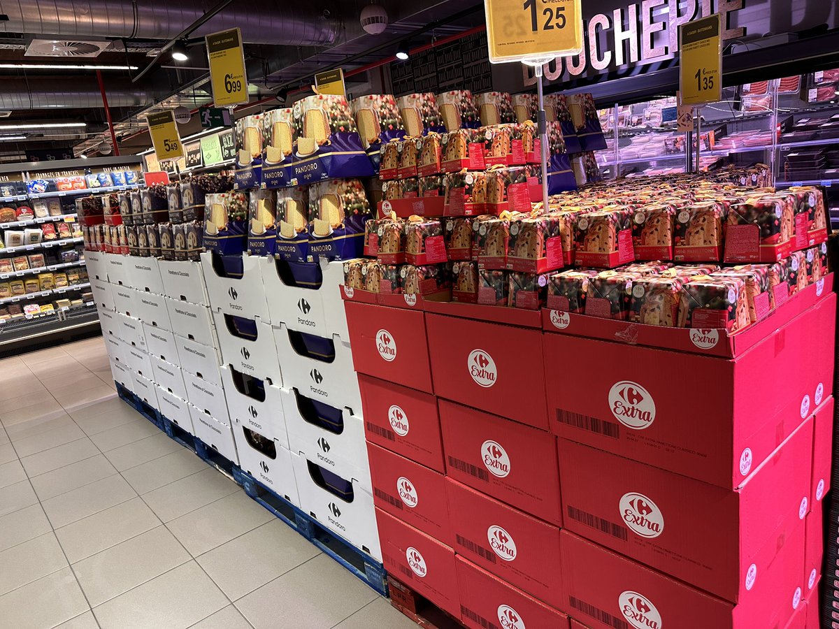 boitamalices's tweet photo. 6 octobre, 22º dans les rues, mais le château fort de panettones est déjà monté chez @CarrefourFrance
🤨🔫
#toutcramer https://t.co/ENGuEw1YsN