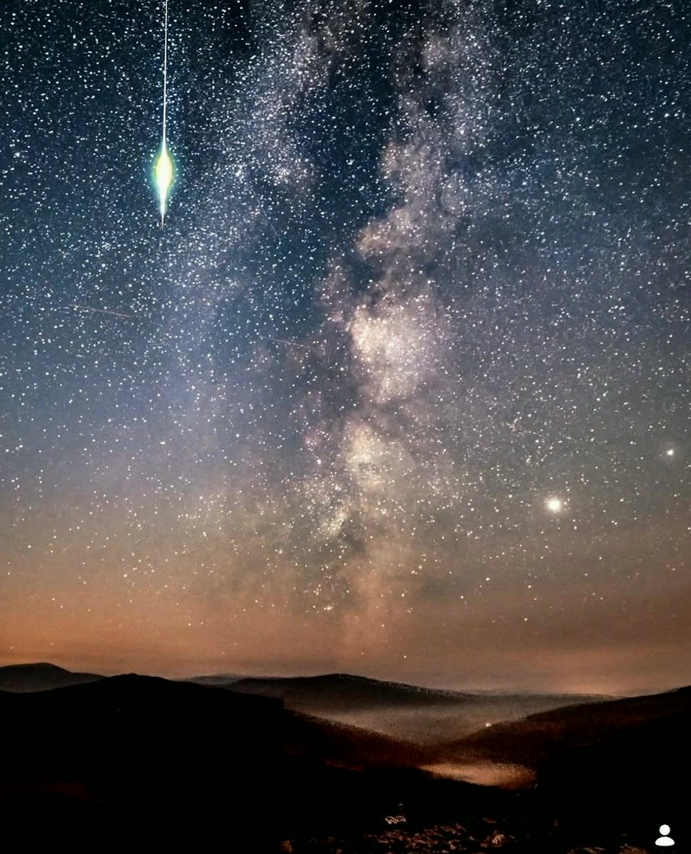 scheuerman3ax's tweet photo. Perseids Meteor Shower https://t.co/B7v2ZN1w0h